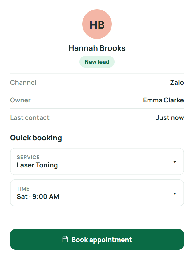 Customer record and quick booking beside the chat